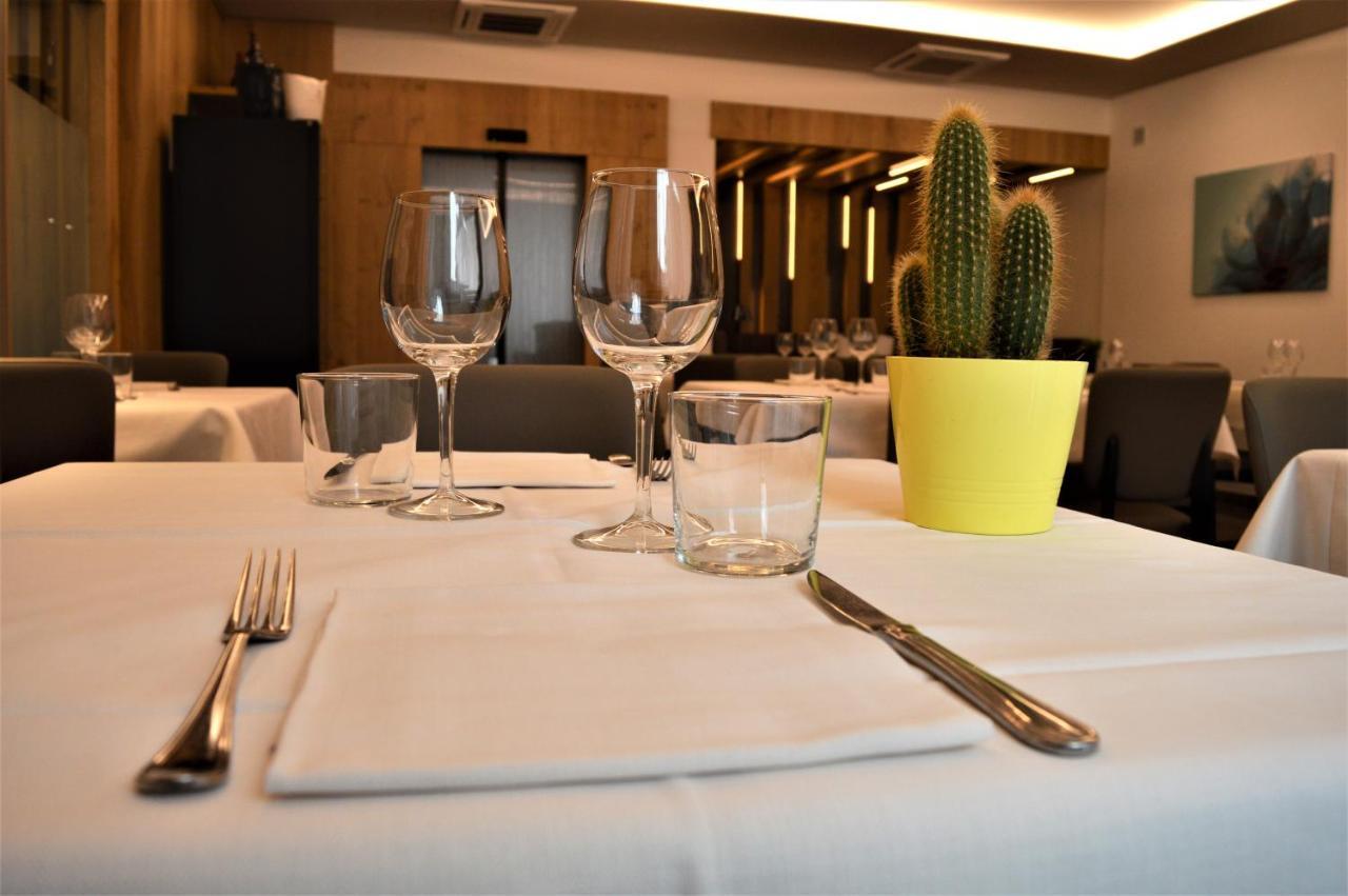 Albergo Ristorante Da Neni Мори Экстерьер фото