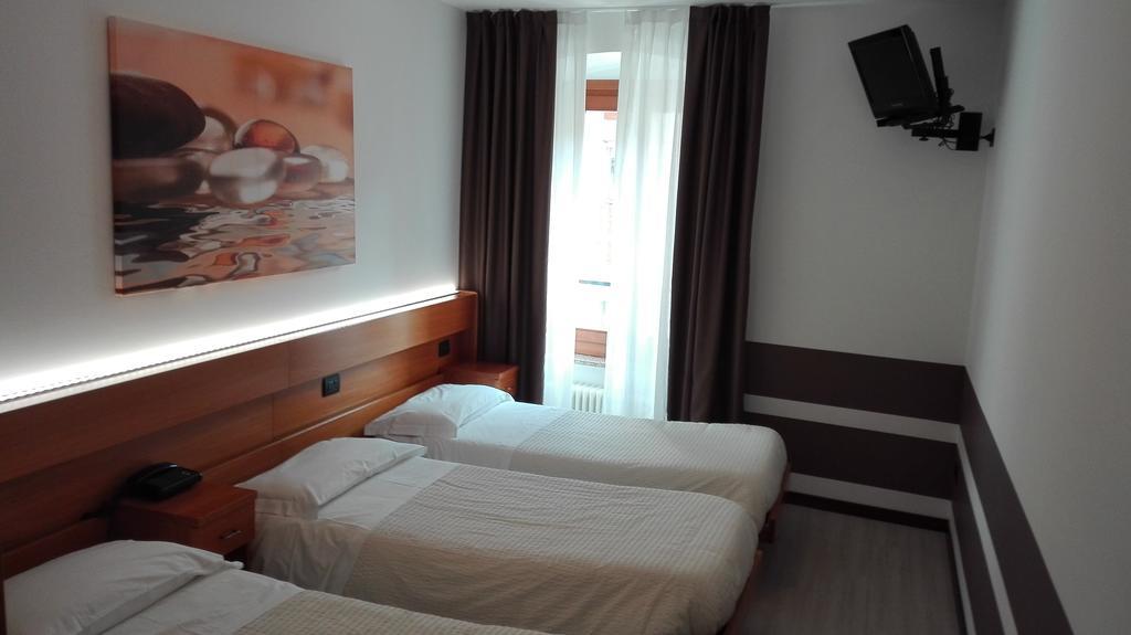 Albergo Ristorante Da Neni Мори Экстерьер фото